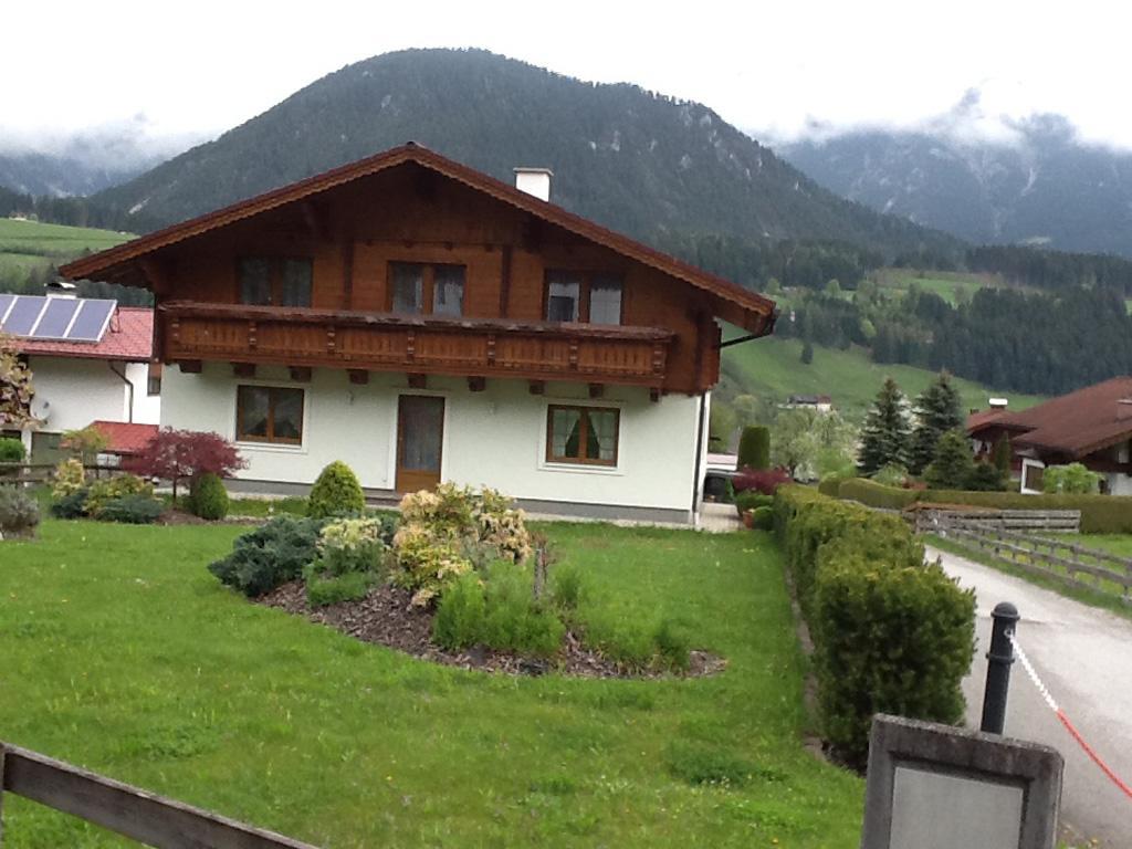 Ferienwohnung Gia Haus im Ennstal Exterior photo