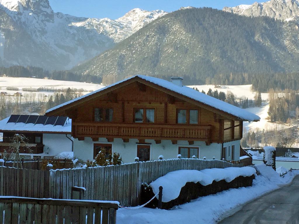 Ferienwohnung Gia Haus im Ennstal Exterior photo